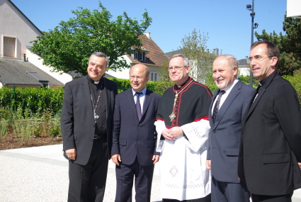 Die Bischöfe und Bürgermeister von Speyer und Chartres