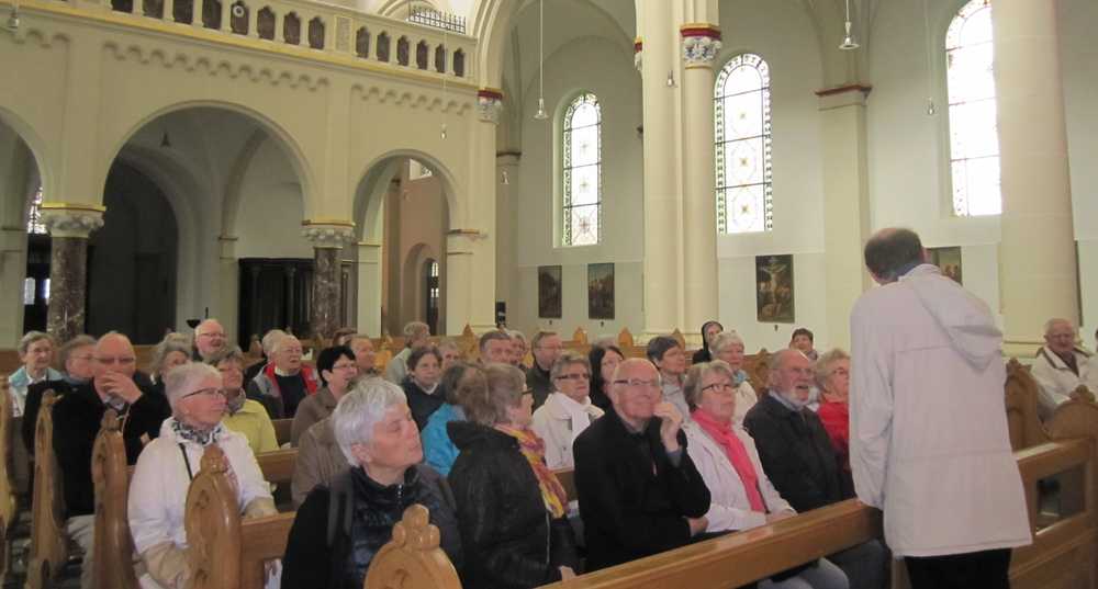 Gruppe 'Maison de la Paix' in der St. Johannes Kirche