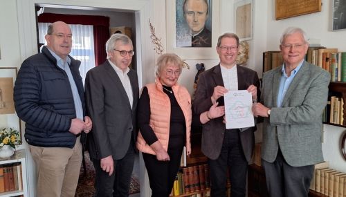 Überreichung der Förderurkunde durch die NRW-Stiftung