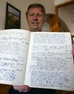 Gerhard Sander, Bistumsarchivar mit dem Tagebuch von Abbé Franz Stock (pdp Erzbistum Paderborn, 2004)